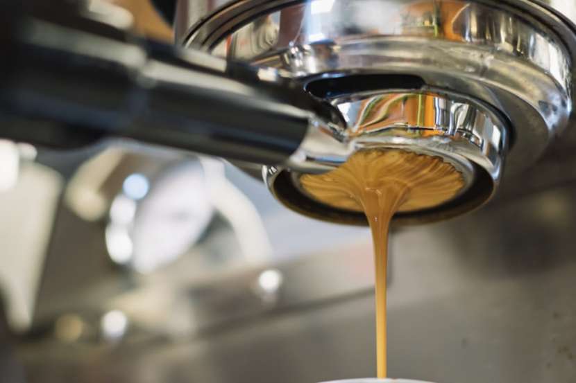 5 Anledningar till att Ha en Espressomaskin Hemma